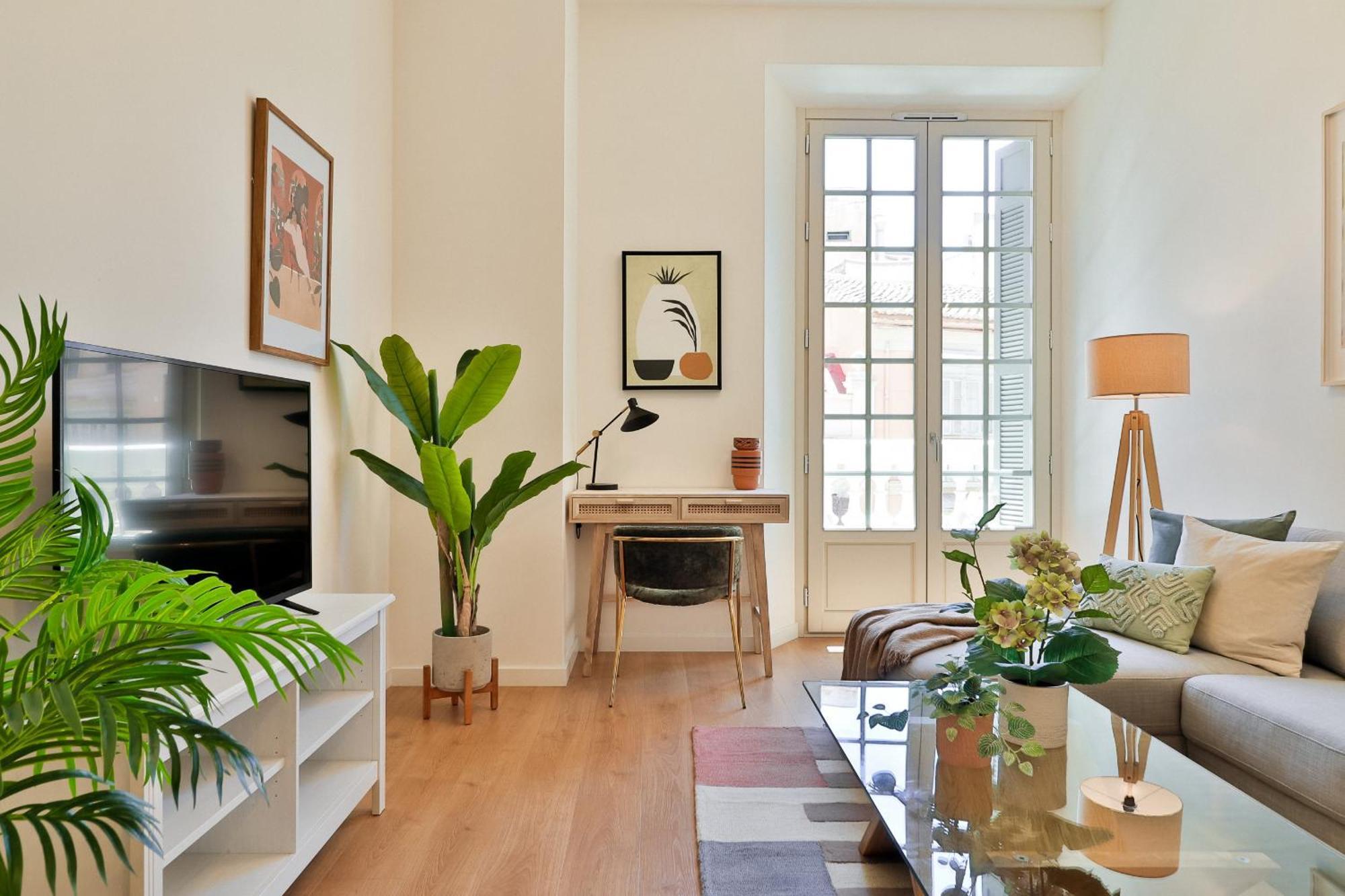C74 - Marvelous 3 Bedroom Apartment In Historical Малага Екстериор снимка