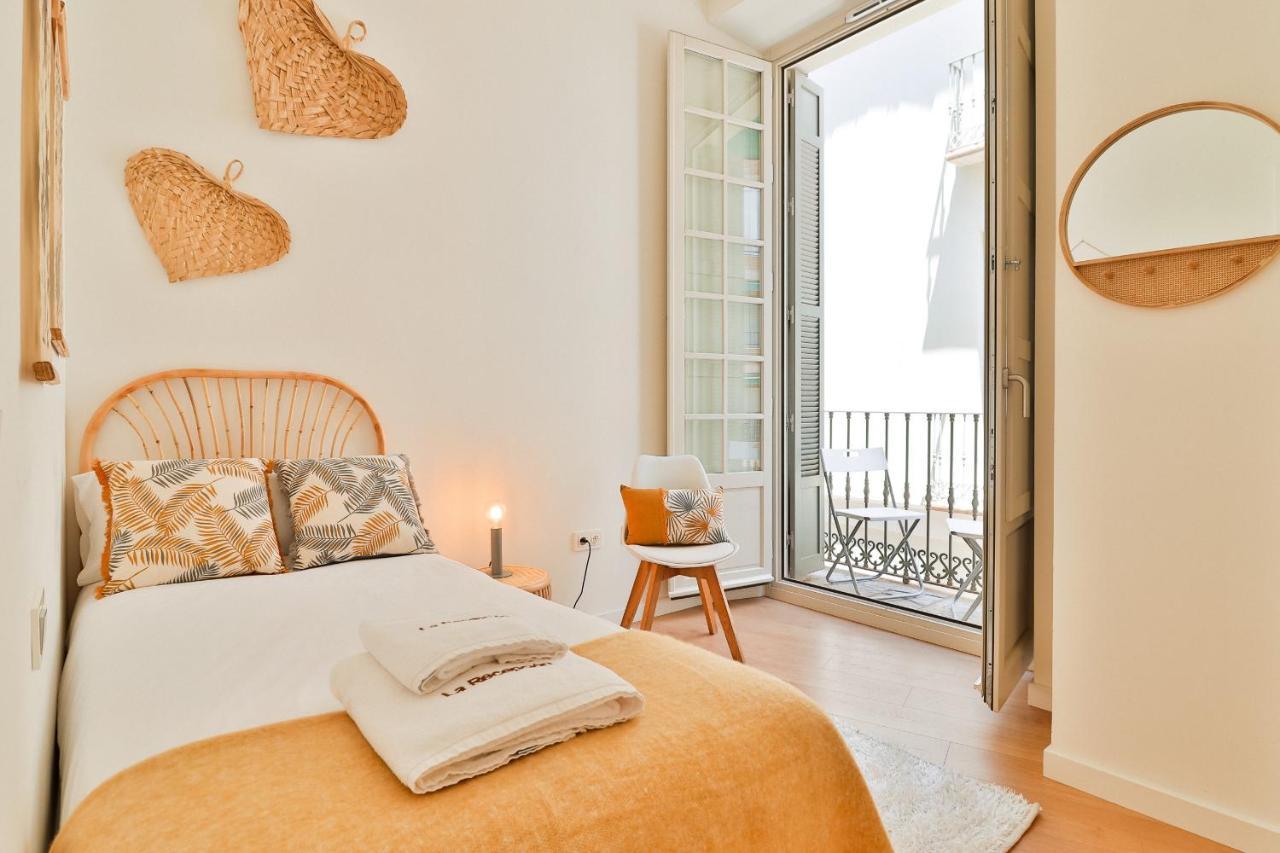 C74 - Marvelous 3 Bedroom Apartment In Historical Малага Екстериор снимка