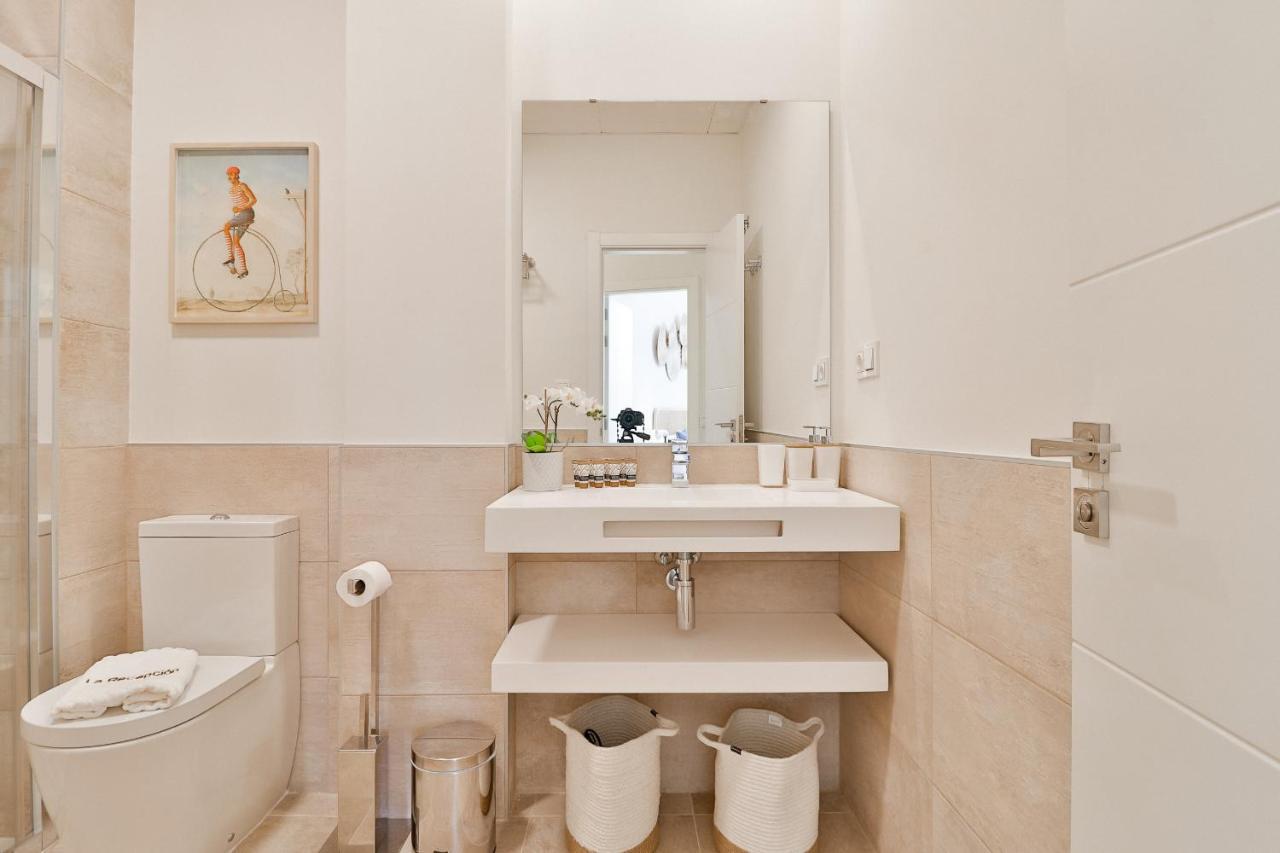 C74 - Marvelous 3 Bedroom Apartment In Historical Малага Екстериор снимка