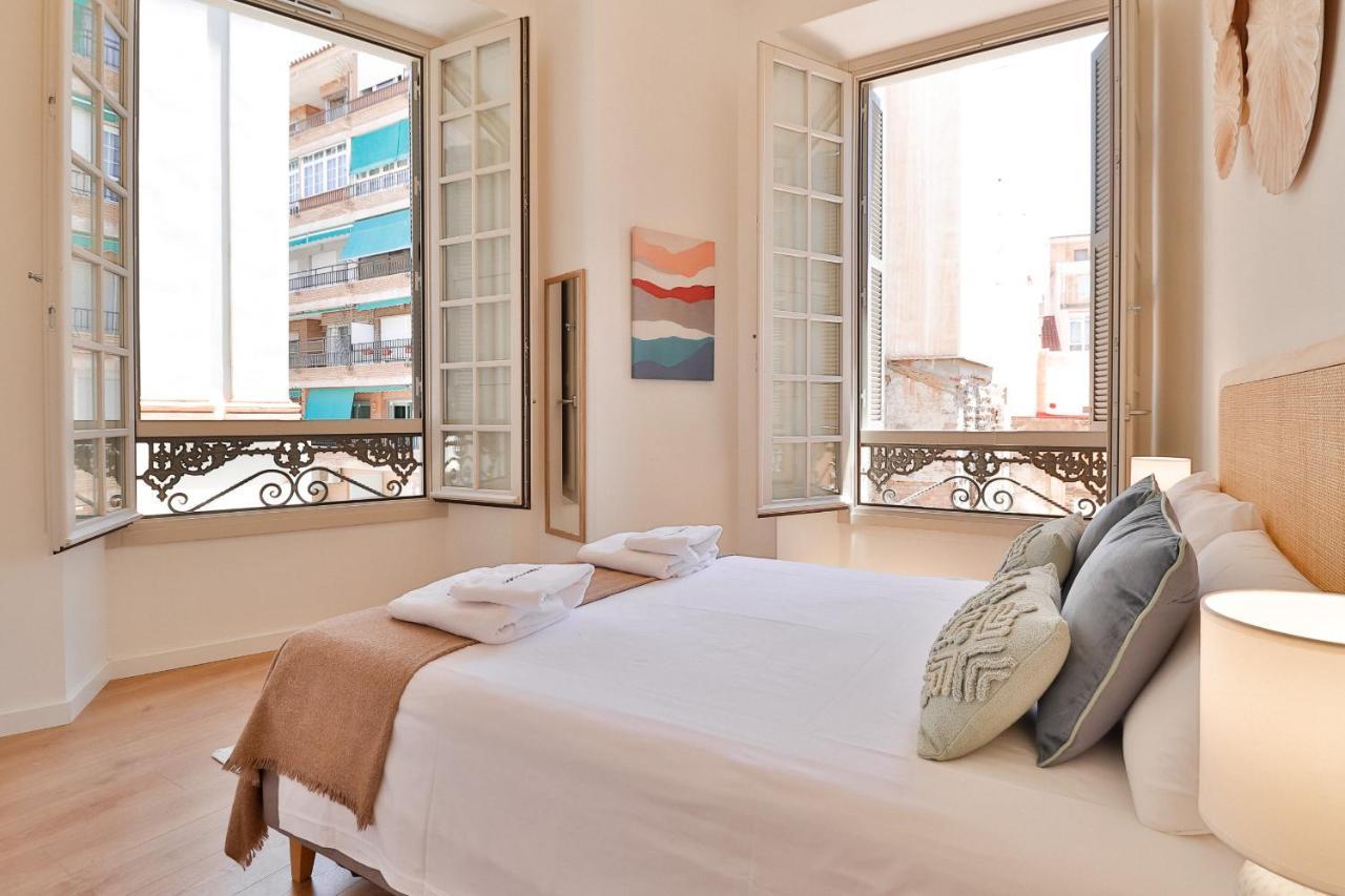 C74 - Marvelous 3 Bedroom Apartment In Historical Малага Екстериор снимка