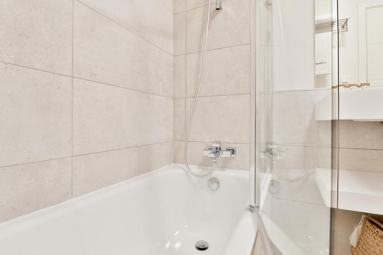 C74 - Marvelous 3 Bedroom Apartment In Historical Малага Екстериор снимка